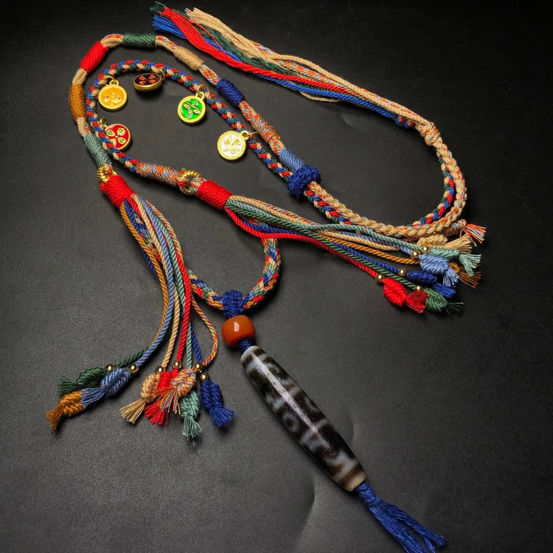 An Exquisite Dzi Bead Necklace