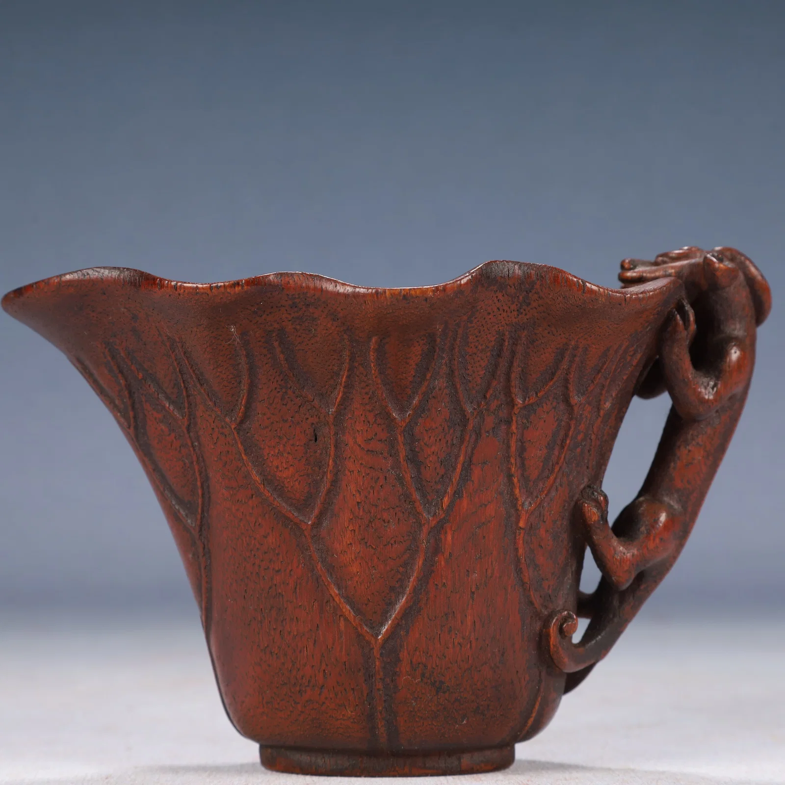 An Exquisite Eaglewood Chi-Dragon Pattern Cup