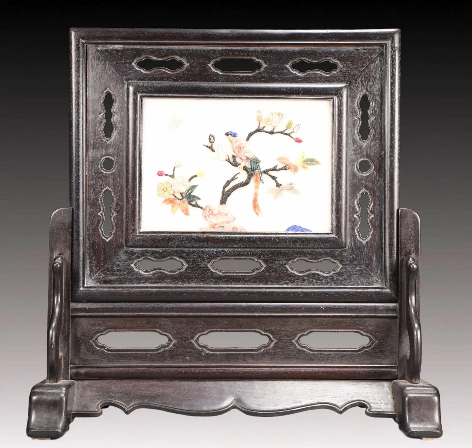 An Exquisite Eaglewood Flower and Bird Pattern Table Screen