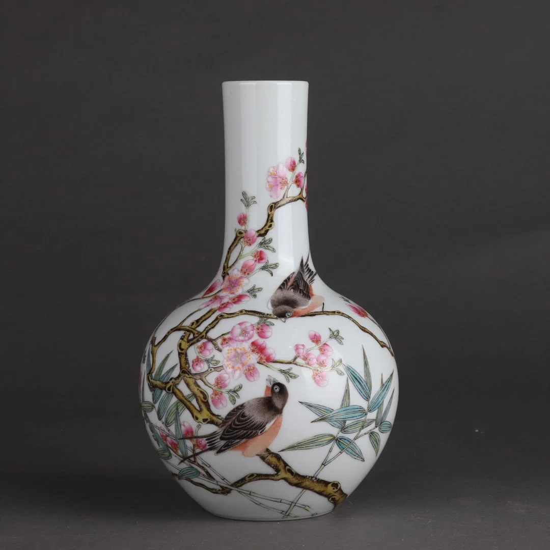 An Exquisite Enamel Flower and Bird Pattern Vase,with poem