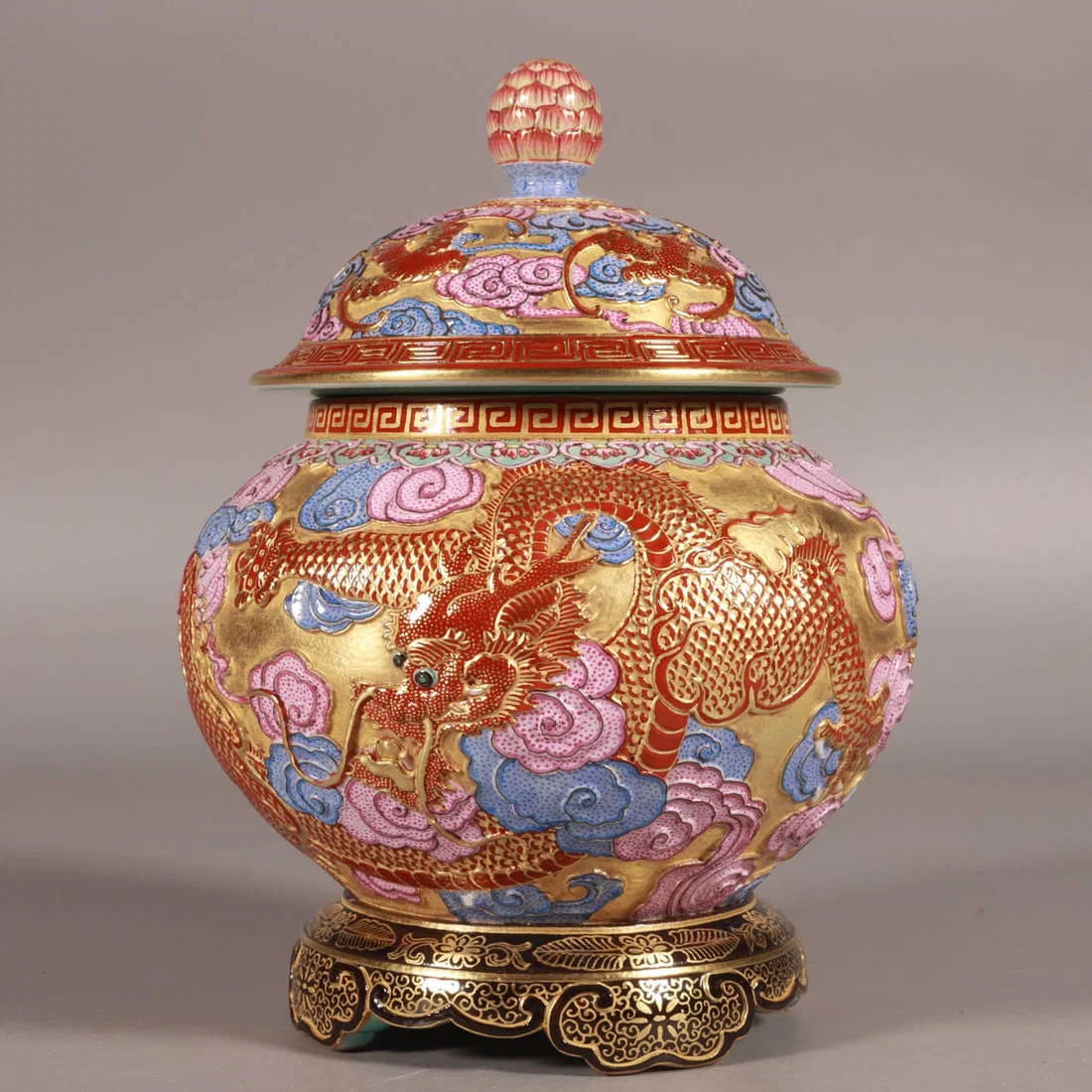 An Exquisite Enamel Gold Ground Auspicious Cloud and Dragon Pattern Tea Caddy
