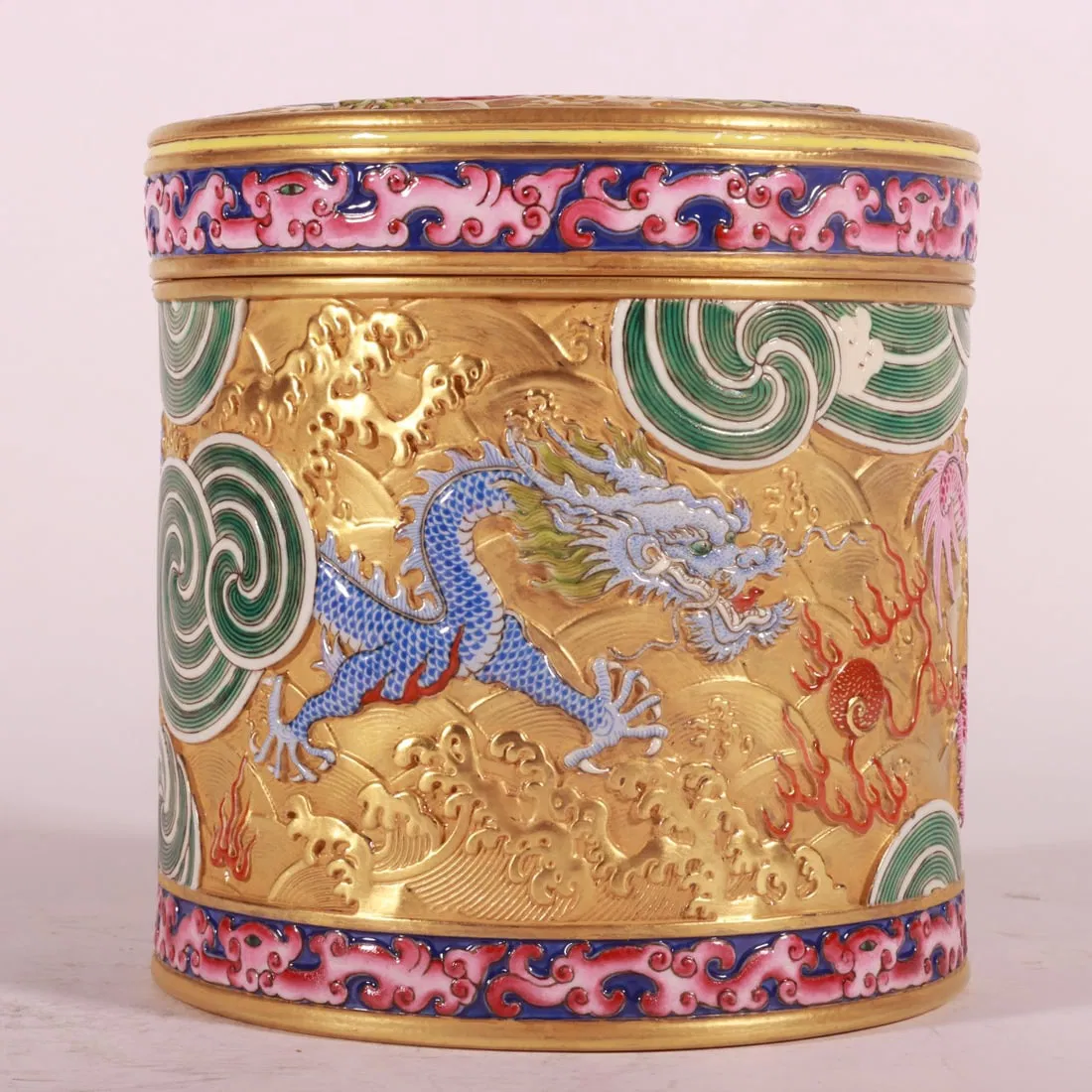 An Exquisite Enamel Gold Ground Seawater Dragon Pattern Tea Caddy