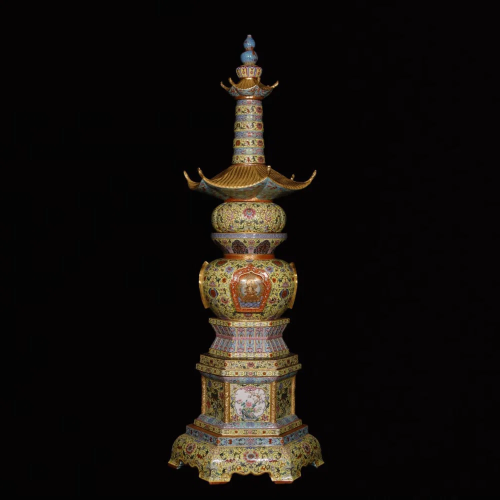 An Exquisite Enamel Lotus Pattern Ornament