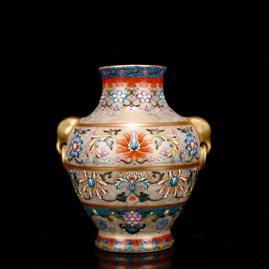 An Exquisite Enamel Painted Gold Flower Pattern Elephant-Ears Vase