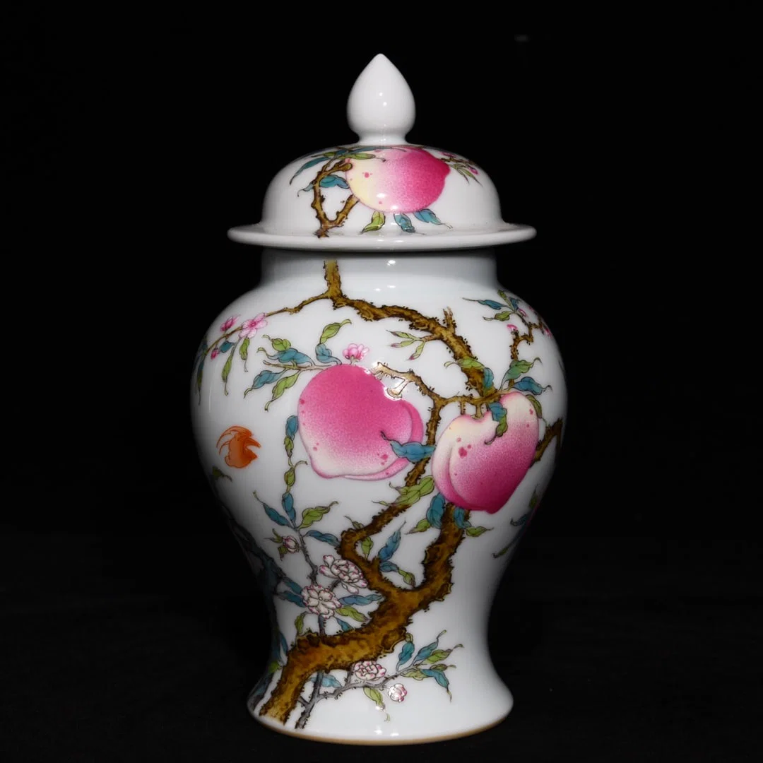 An Exquisite Famille-Rose Bats and Peach Pattern Cover Jar