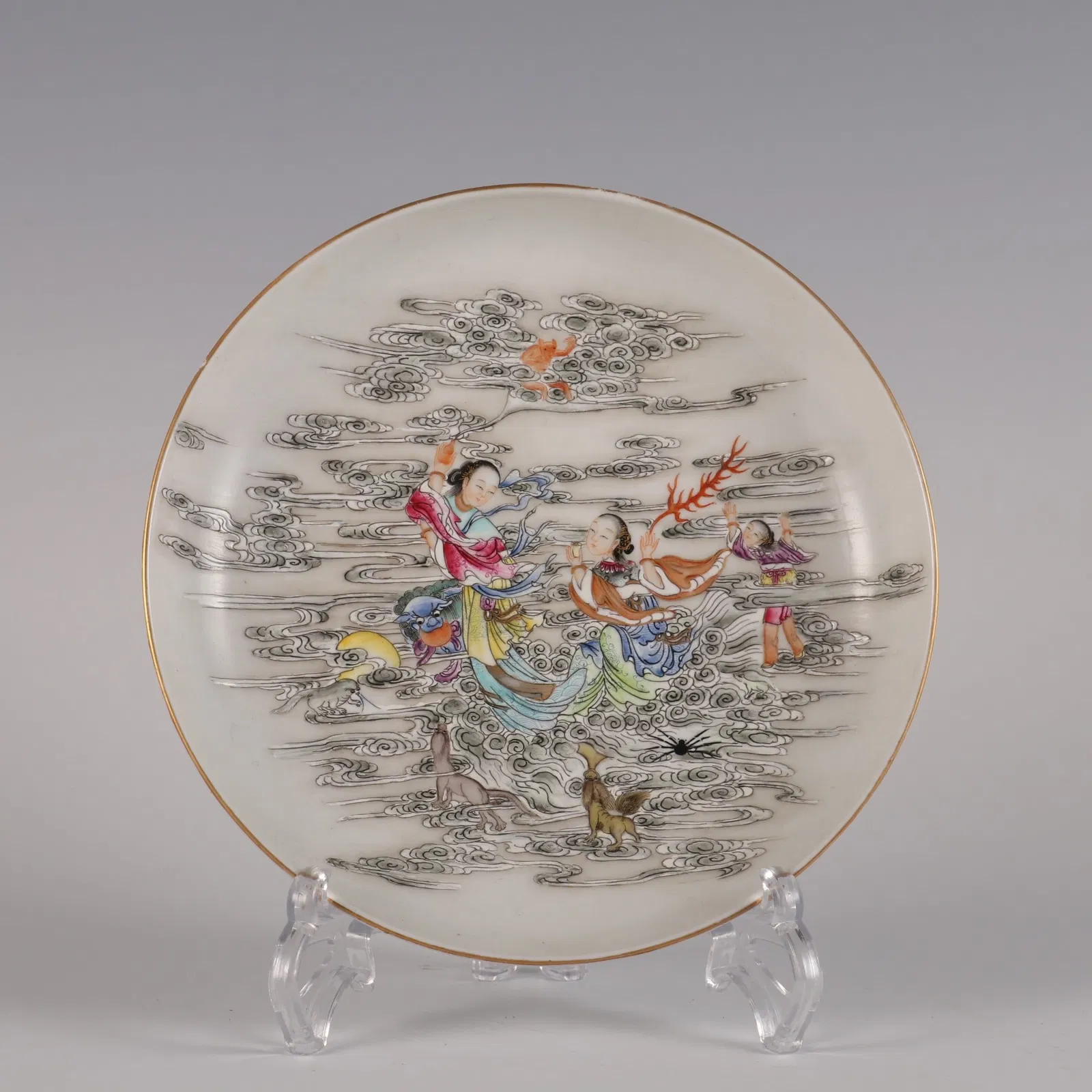 An Exquisite Famille-Rose Character and Story Pattern Plate