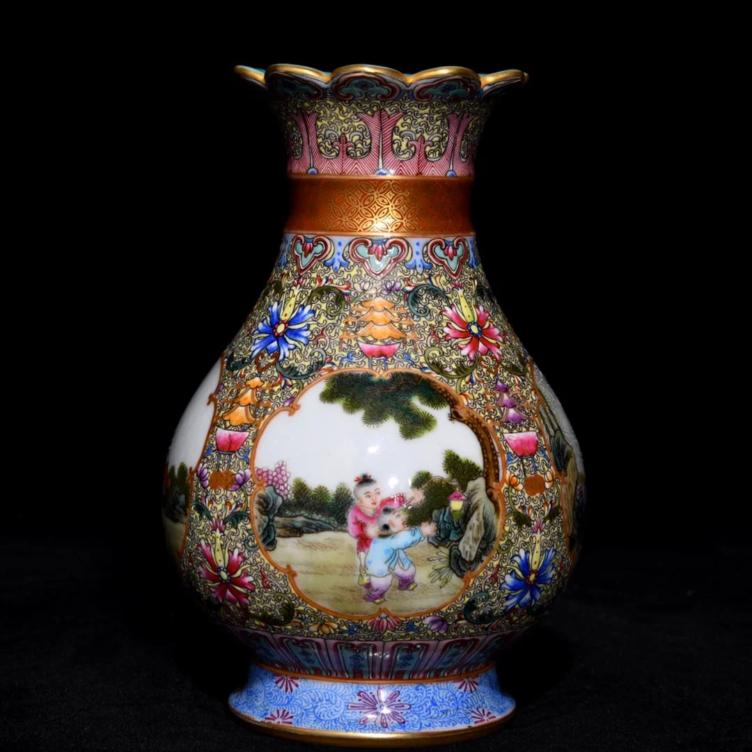 An Exquisite Famille-Rose Painted Gold Lotus and Figure Pattern Vase