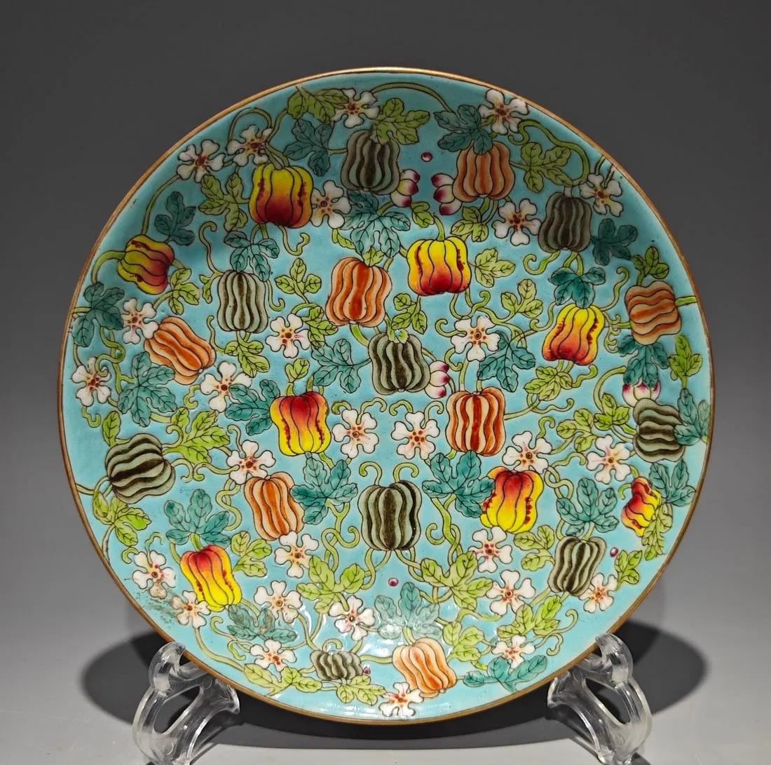 An Exquisite Famille-Rose Turquoise Ground Pumpkin Pattern Plate
