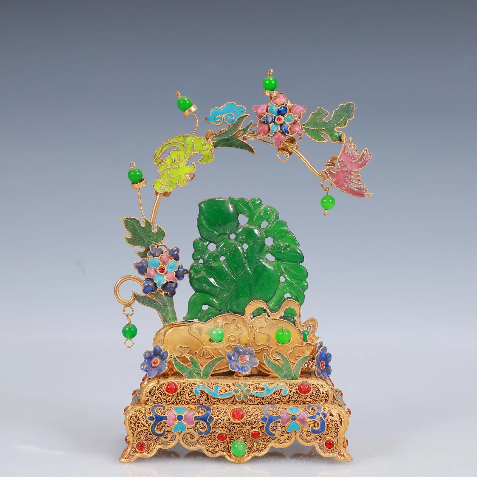An Exquisite Filigree and Gilding Inlaid Jadeite Ornament,Inlaid Gems
