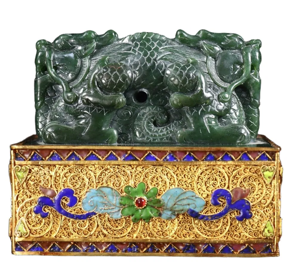 An Exquisite Filigree and Gilding Inlaid Jasper Dragon Pattern Seal