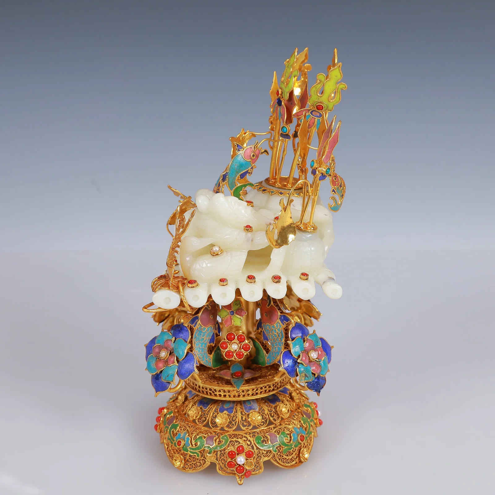 An Exquisite Filigree and Gilding Inlaid White Jade Animal Ornament,Inlaid Gems