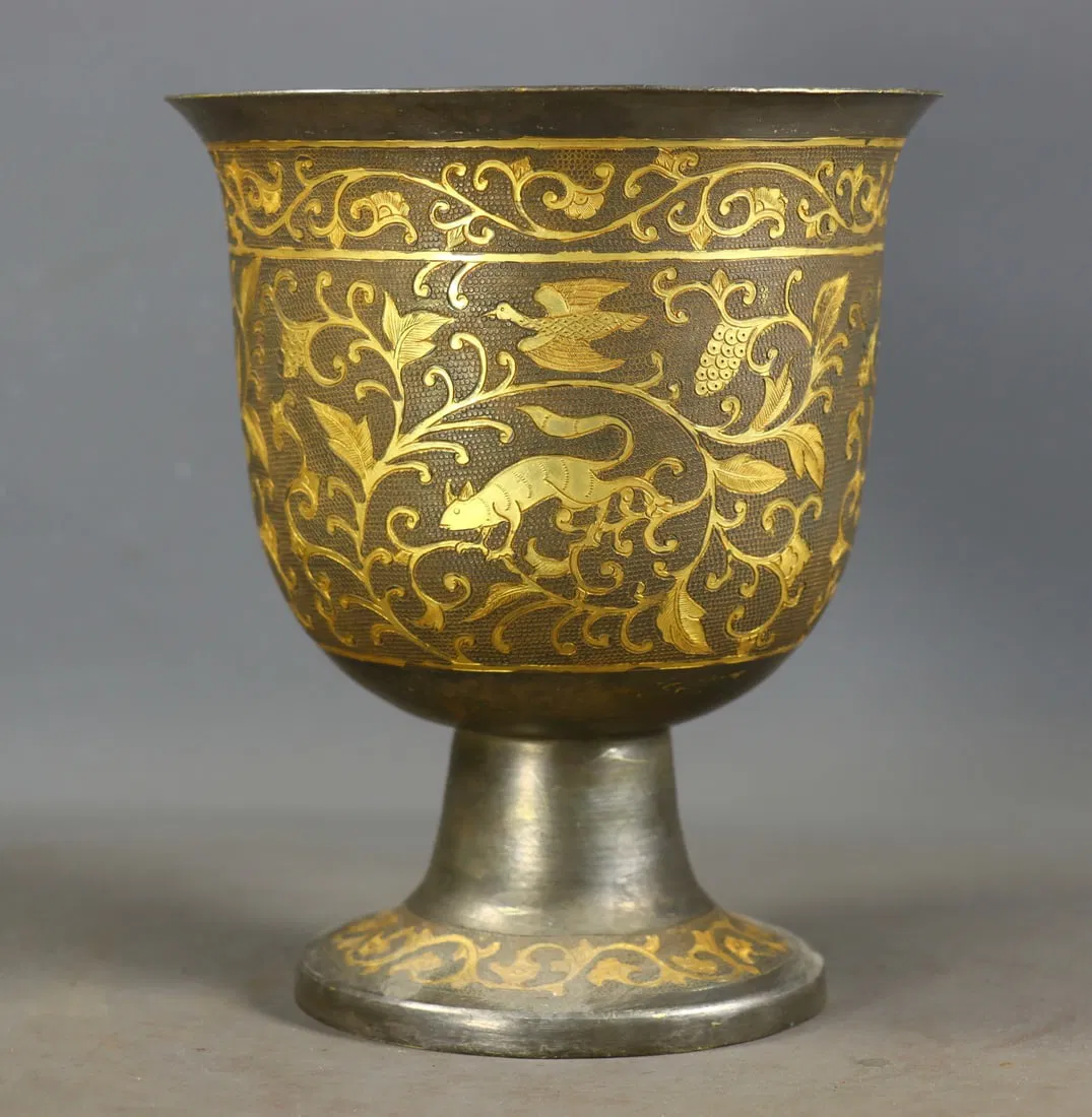 An Exquisite Gilt Bronze Flower and Bird Pattern Lotus Pattern Cup