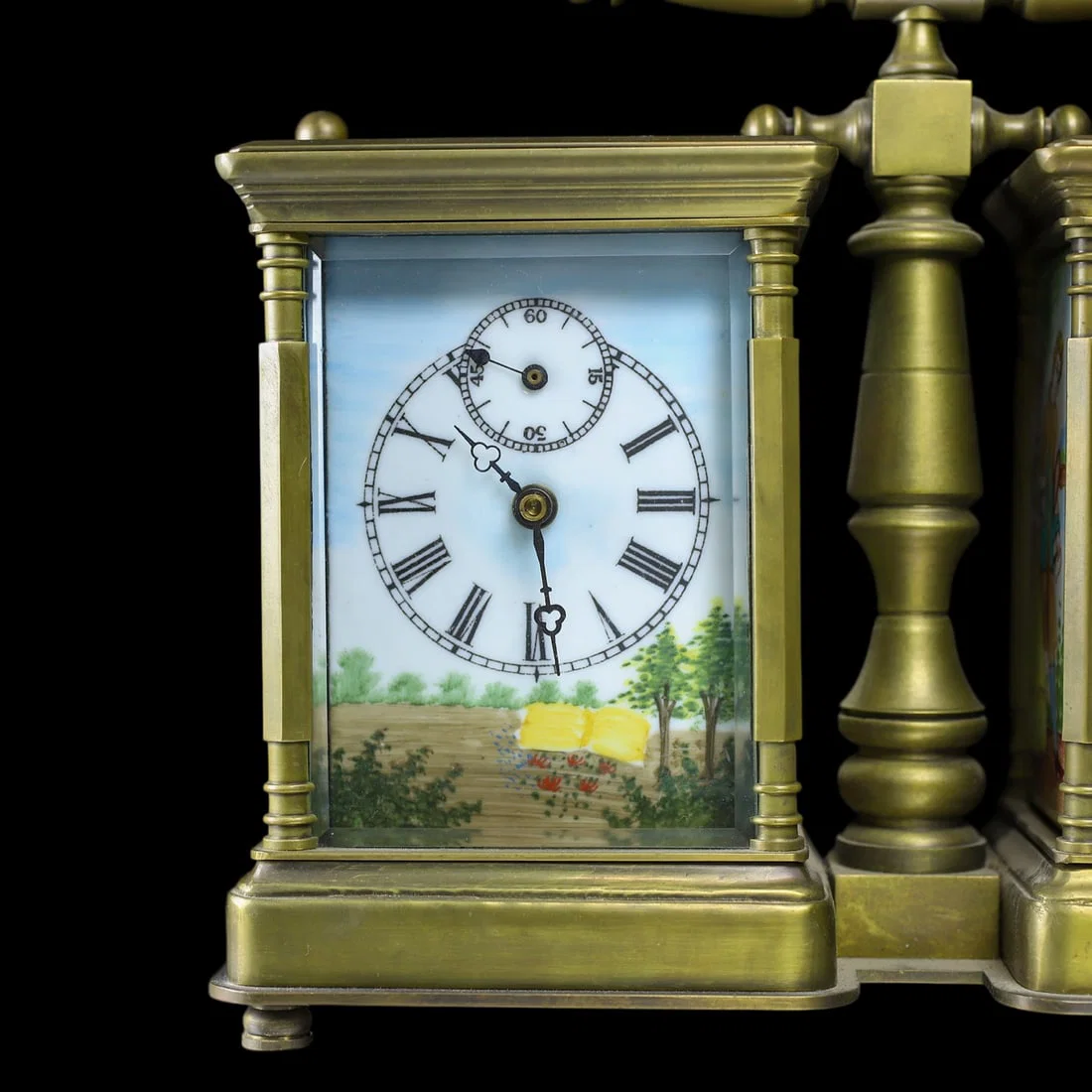 An Exquisite Gilt Bronze Flower Pattern Figure Pattern Clock