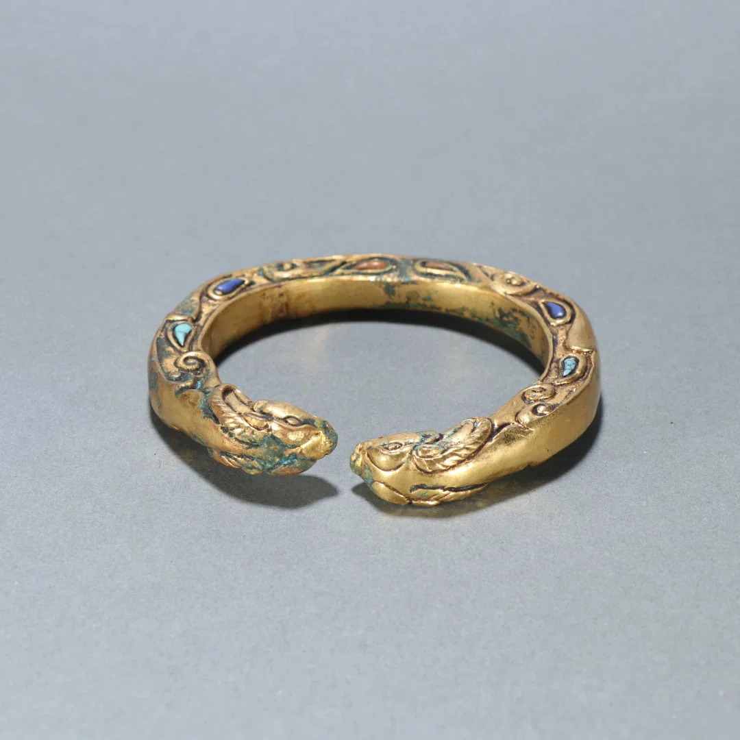 An Exquisite Gilt Bronze Inlaid Gems Bracelets