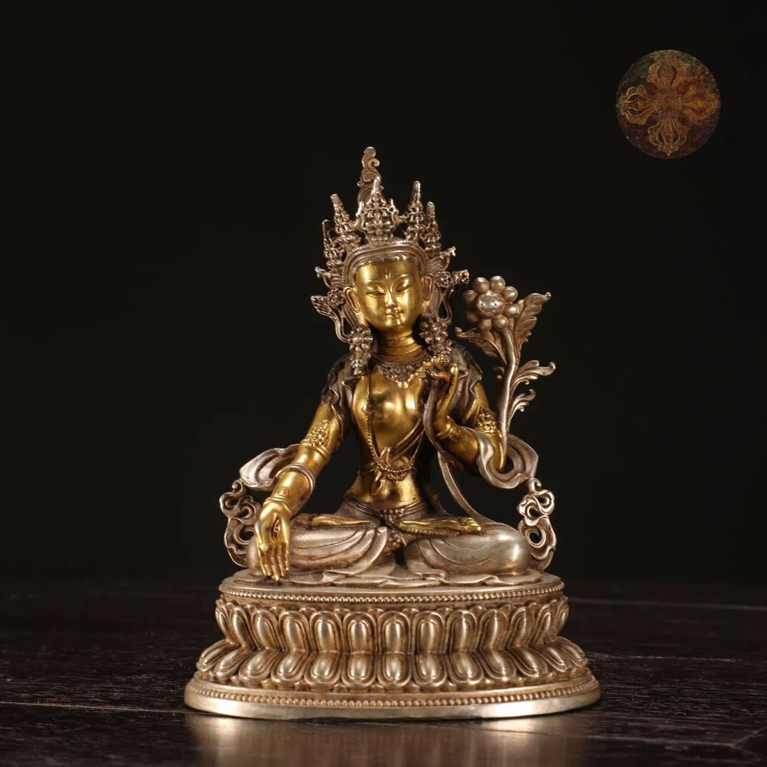 An Exquisite Gilt Bronze Statue of Tara
