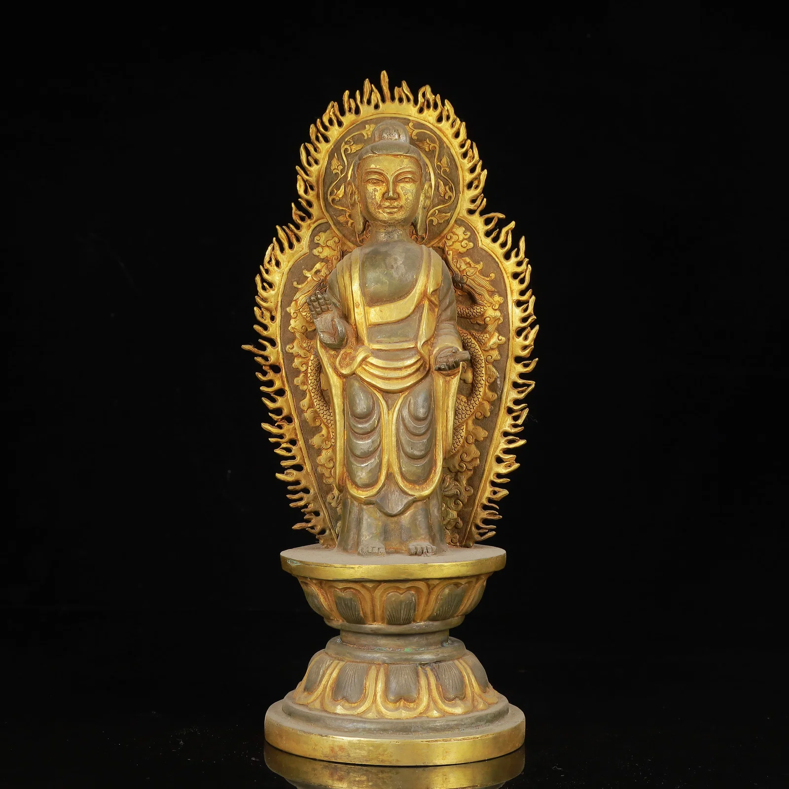 An Exquisite Gilt Silver Statue of Avalokitesvara