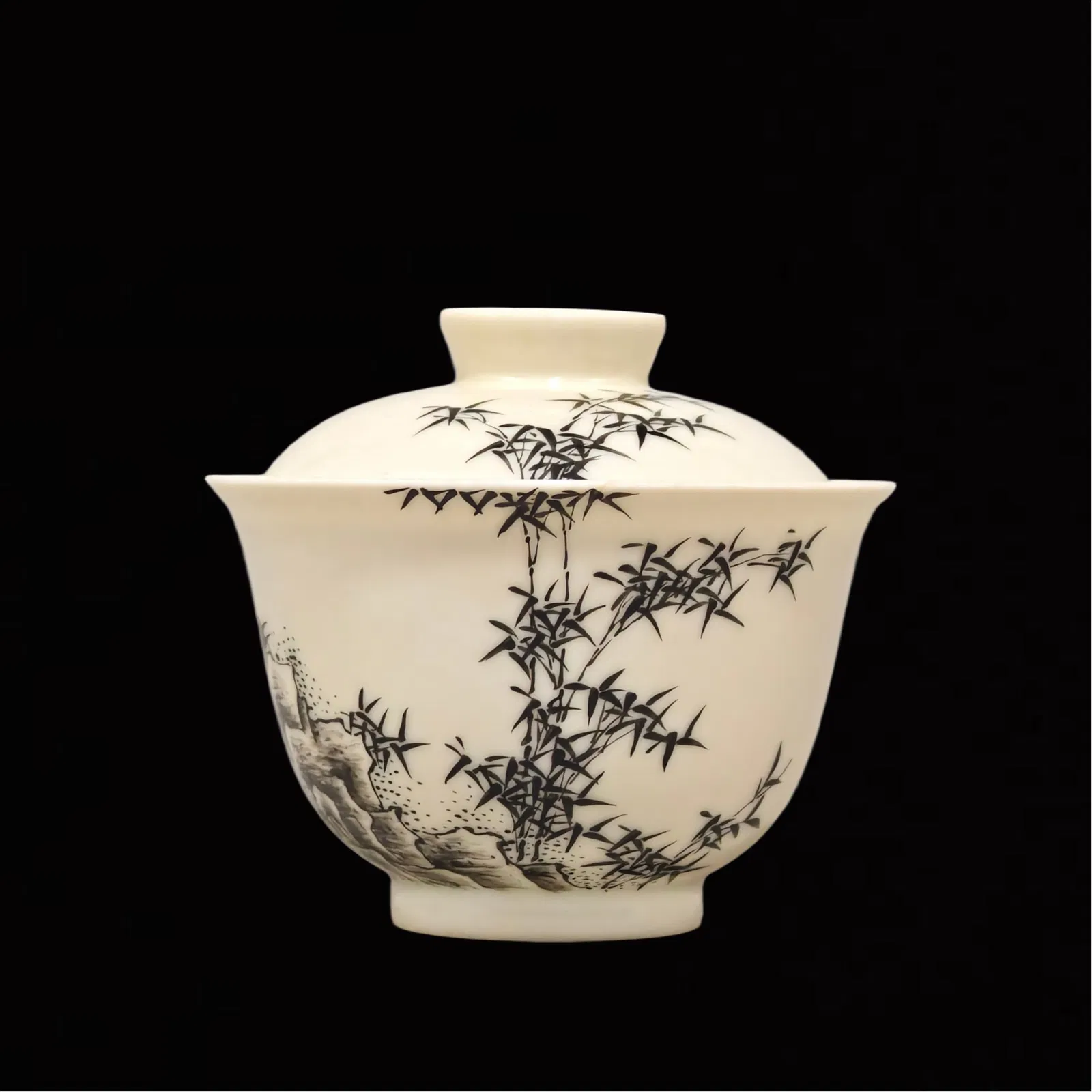 An Exquisite Ink Color Bamboo Pattern Bowl with Cover,with poem