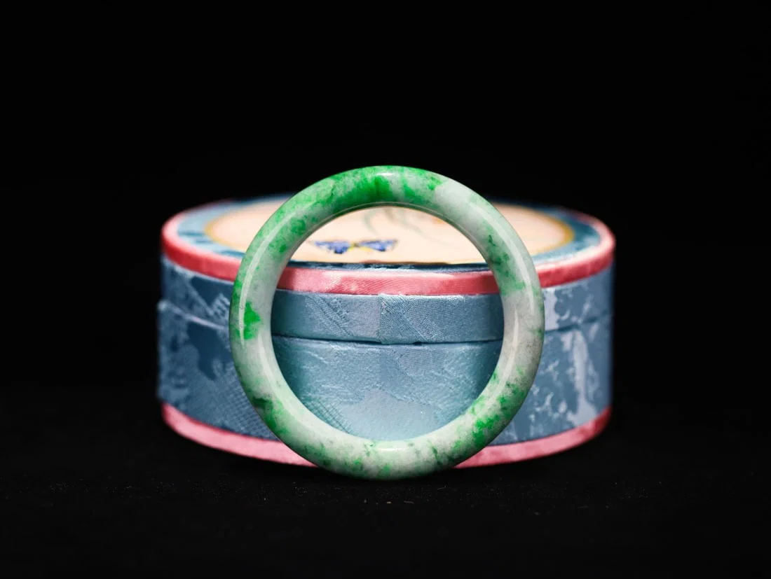 An Exquisite Jadeite Bracelets
