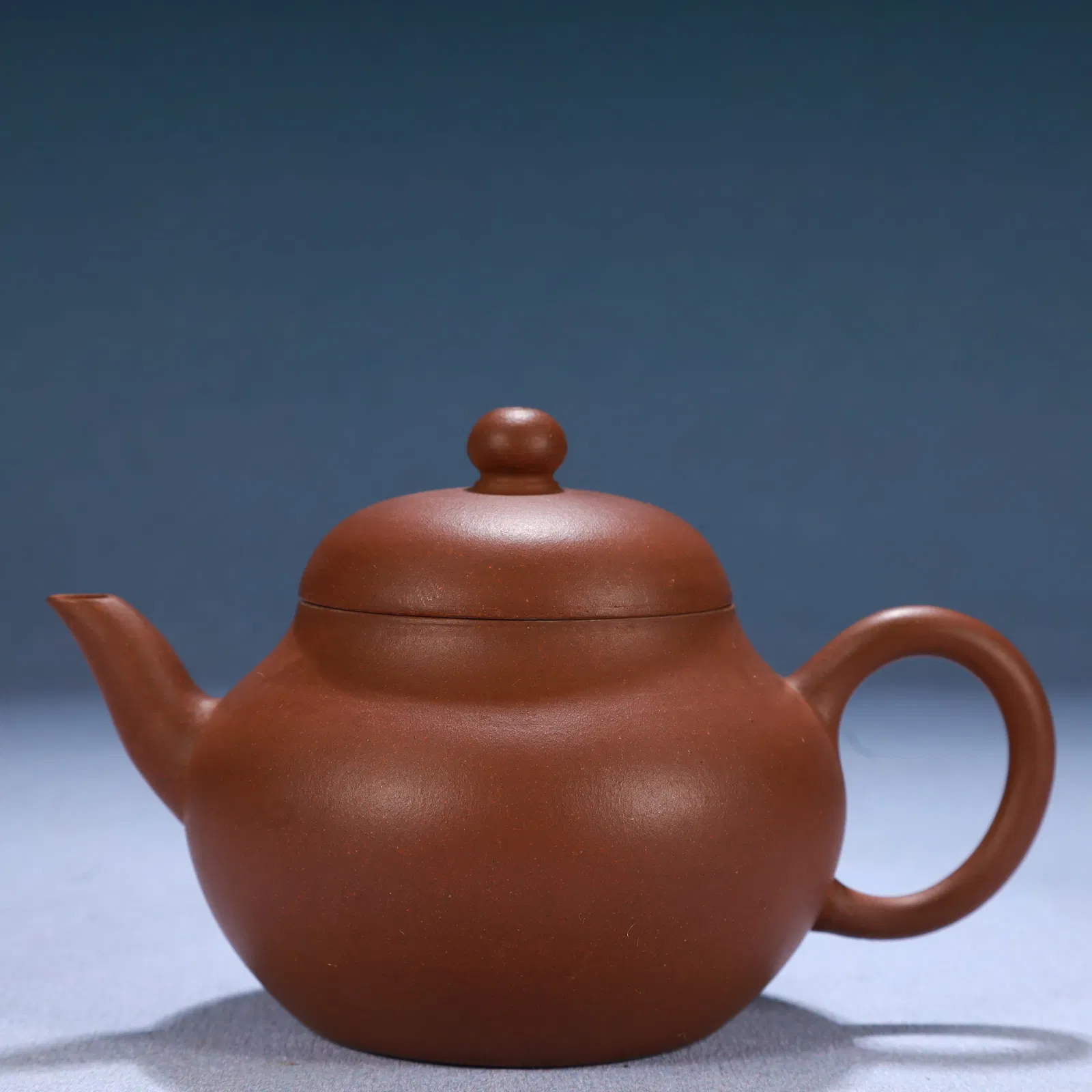 An Exquisite Purple Sands Landscape and Figure Pattern Teapot