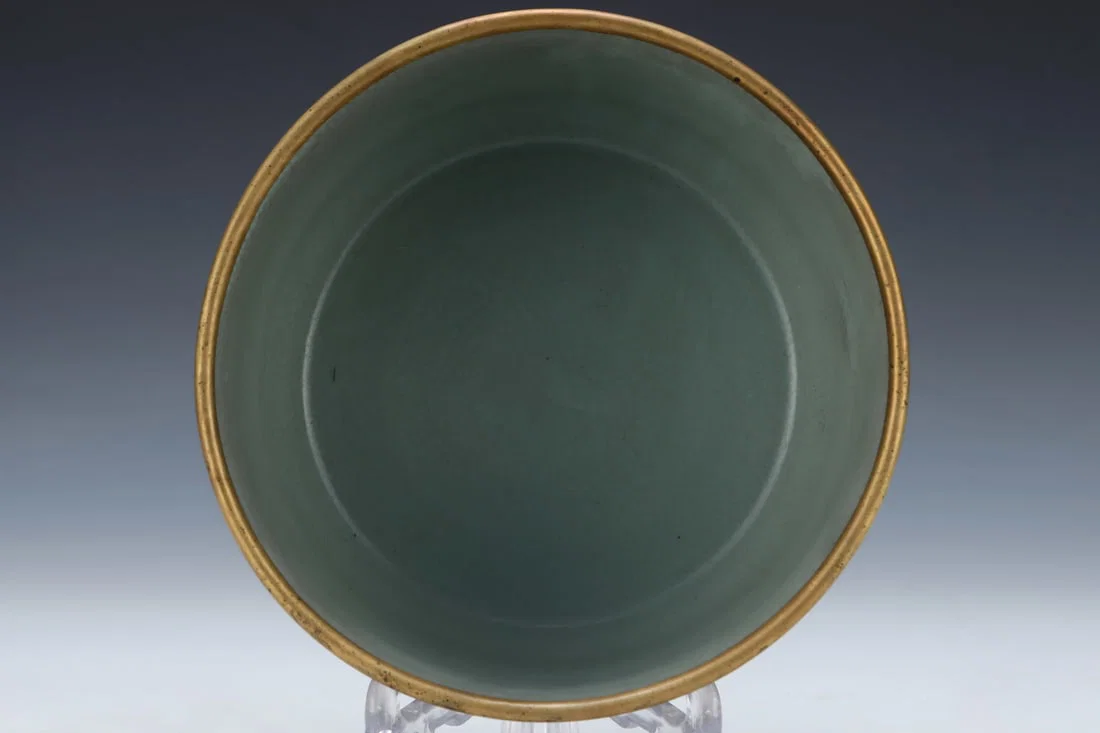 An Exquisite Ru yao Sky Blue Glazed Bowl,with an Imperial Poem by Emperor Qianlong