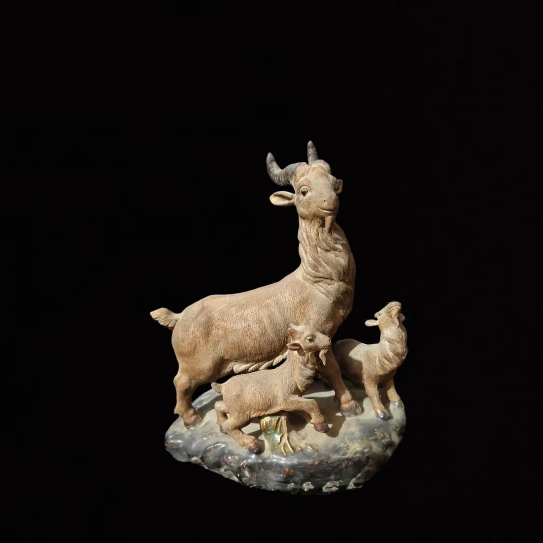 An Exquisite Shiwan yao Sheep Ornament
