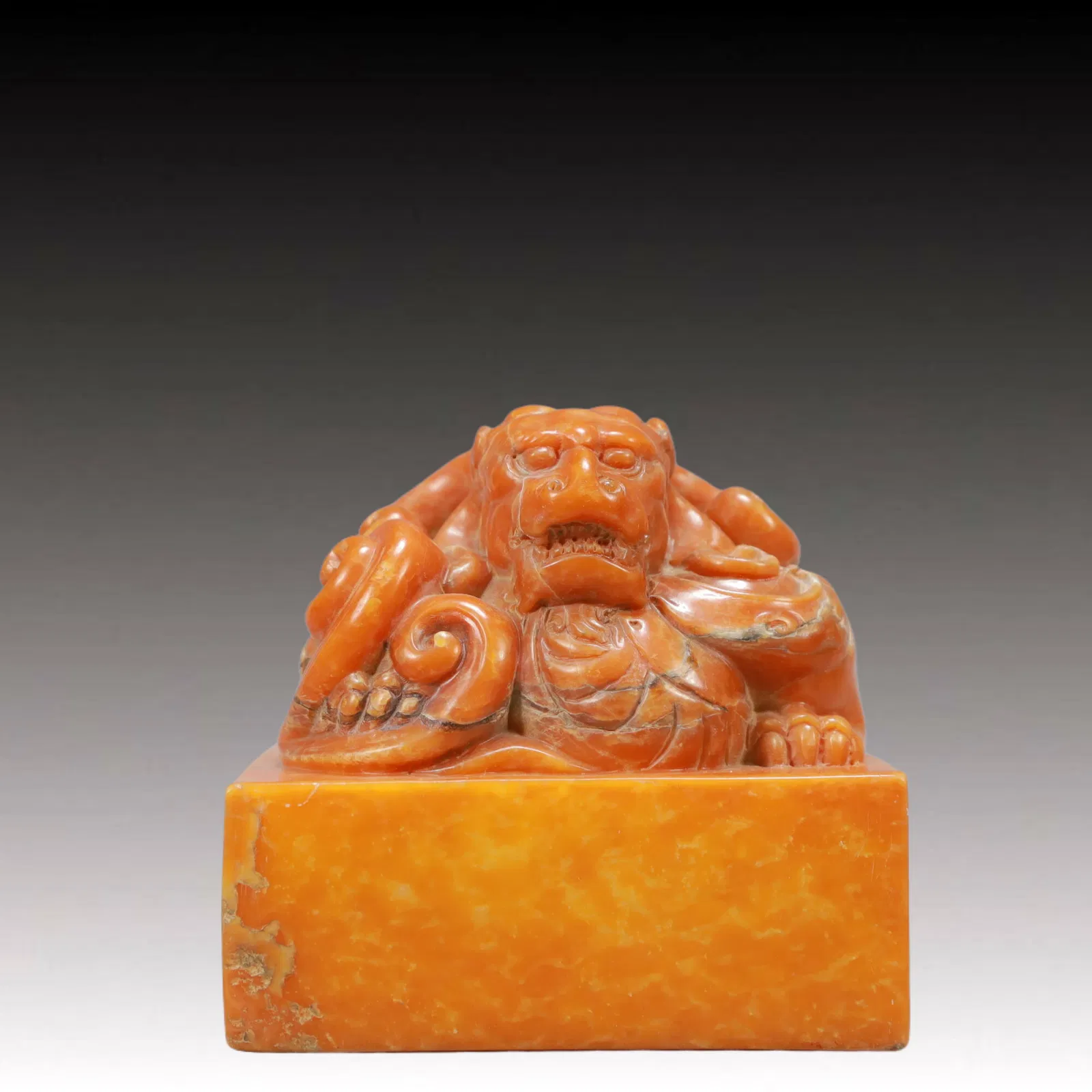An Exquisite Shoushan Stone Dragon Pattern Seal