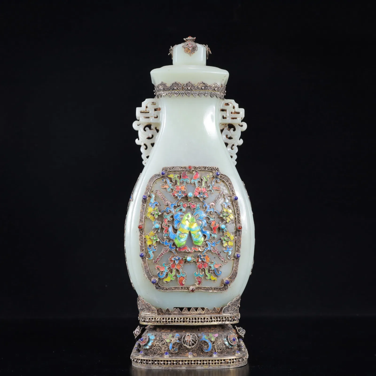 An Exquisite Silver-gilt Inlaid White Jade Bats and Peach Pattern Vase