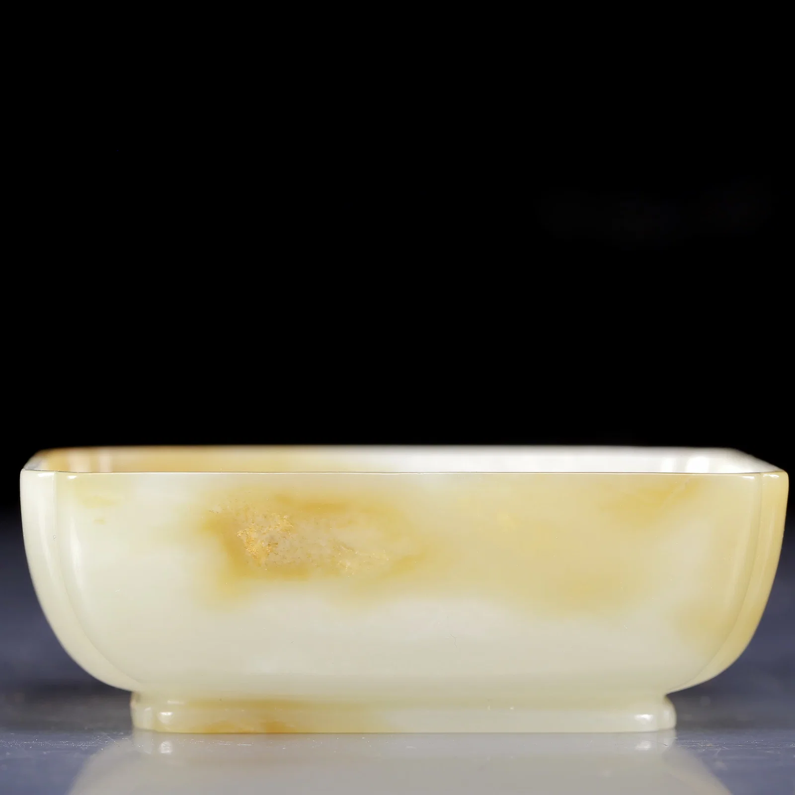 An Exquisite White Jade Brush Washer
