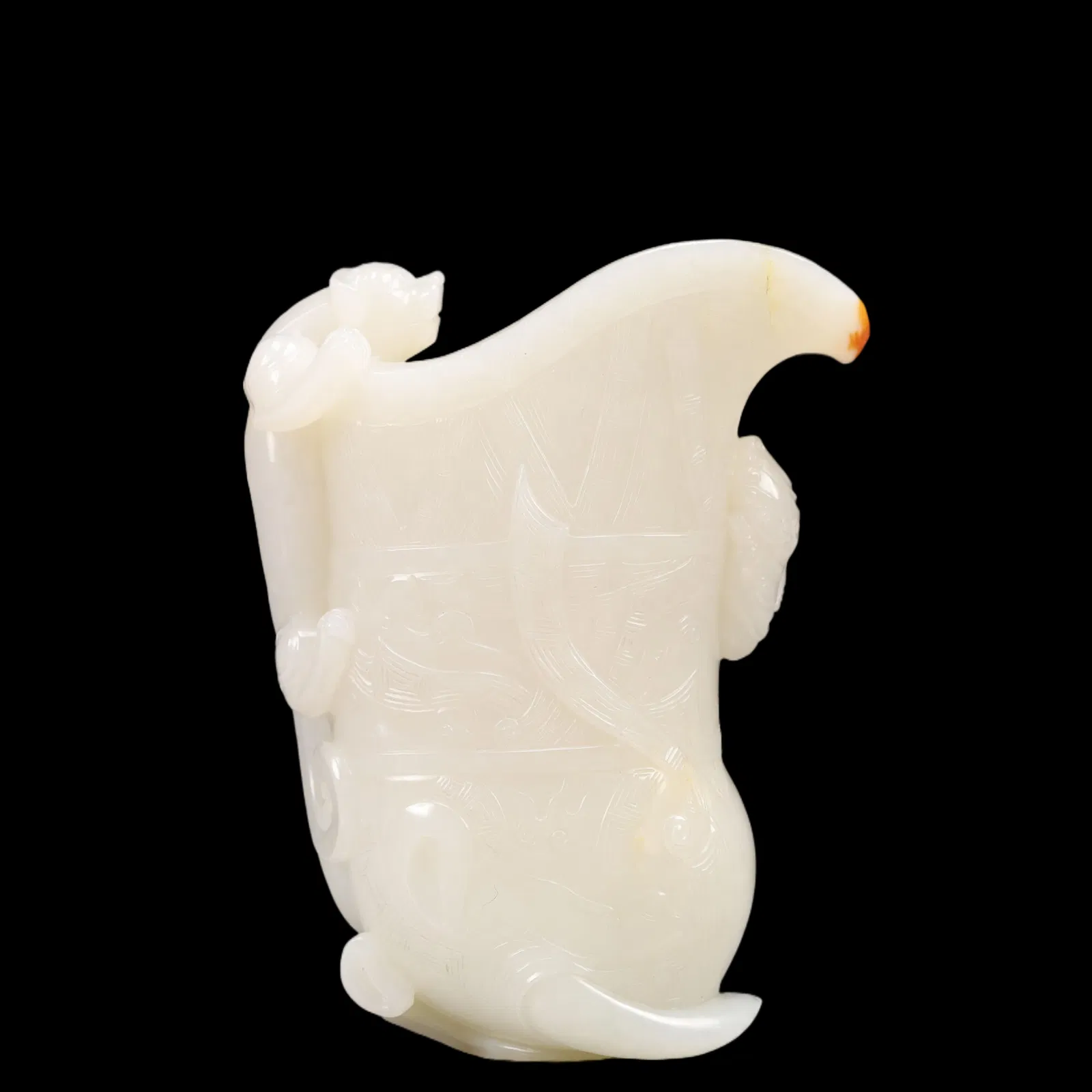 An Exquisite White Jade Chi-Dragon Cup