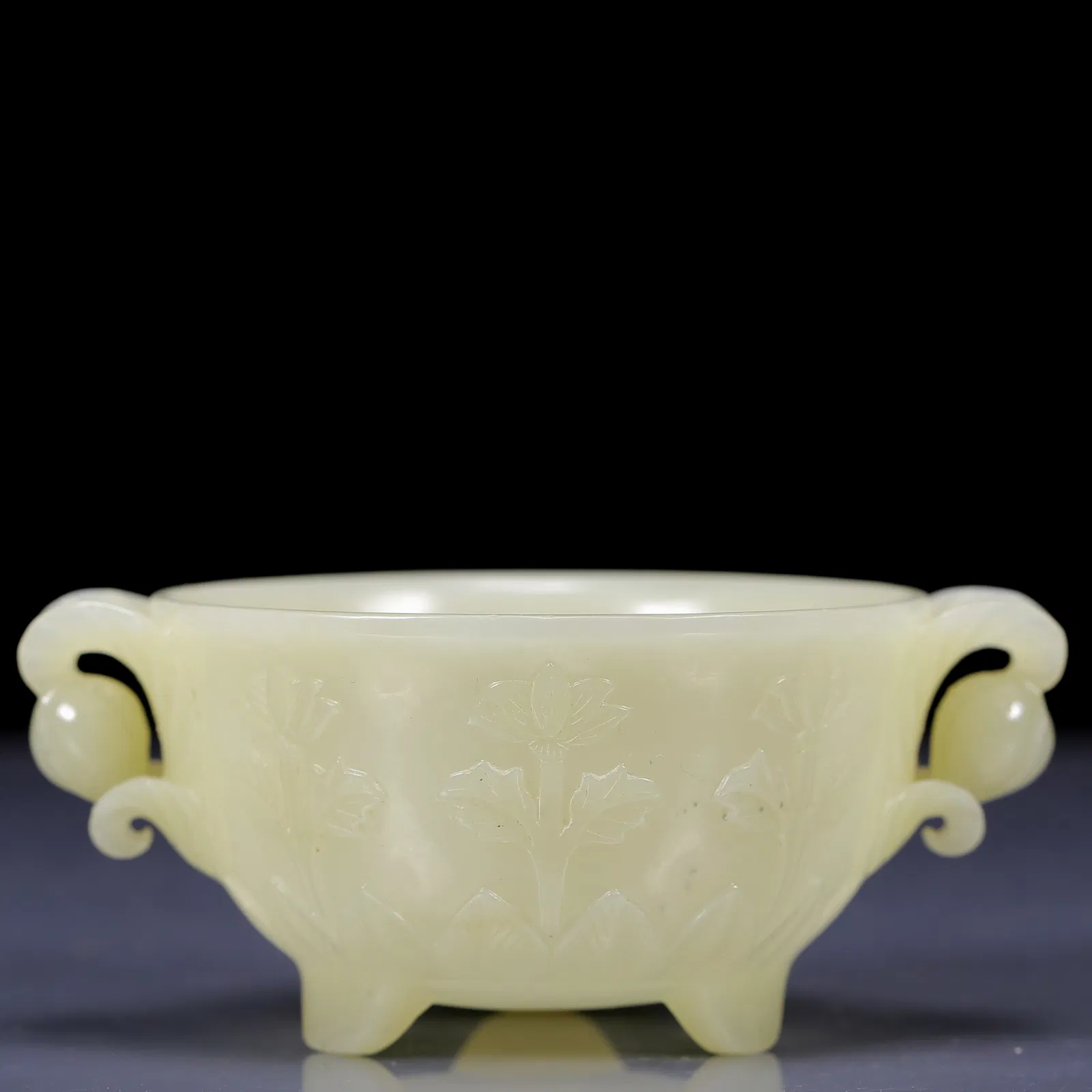 An Exquisite White Jade Flower Pattern Double-Ears and Tripod Bowl