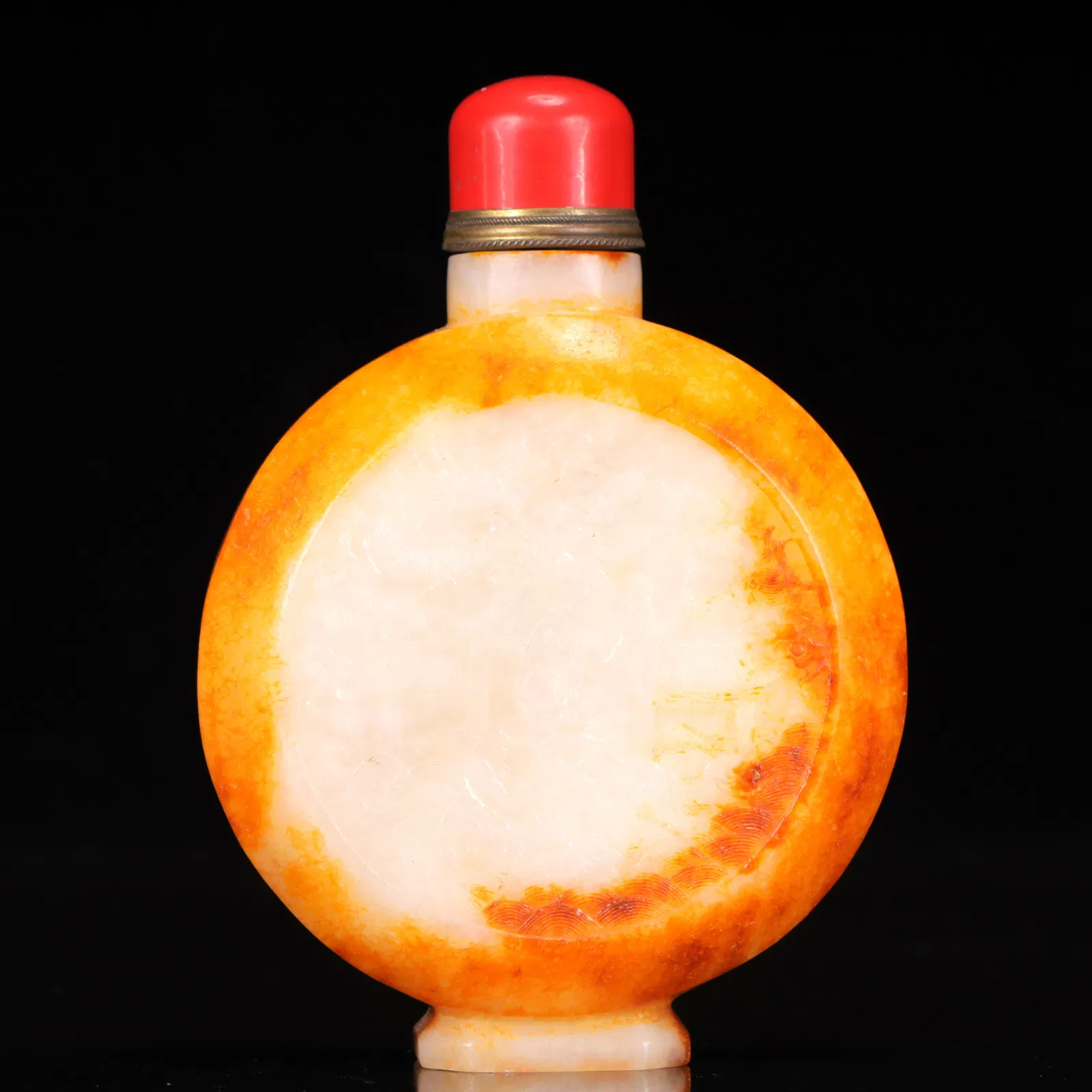 An Exquisite White Jade Landscape and Figure Pattern Snuff Bottle