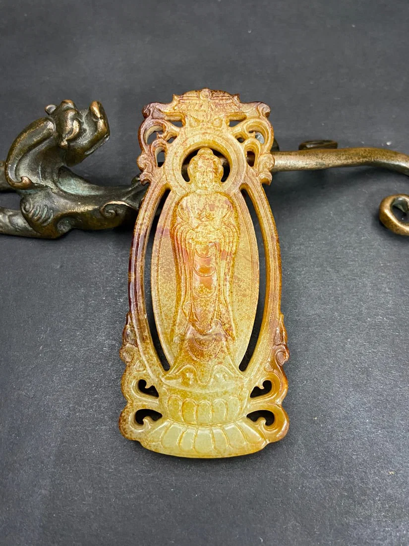 An Exquisite White Jade Statue of Sakyamuni Pendant
