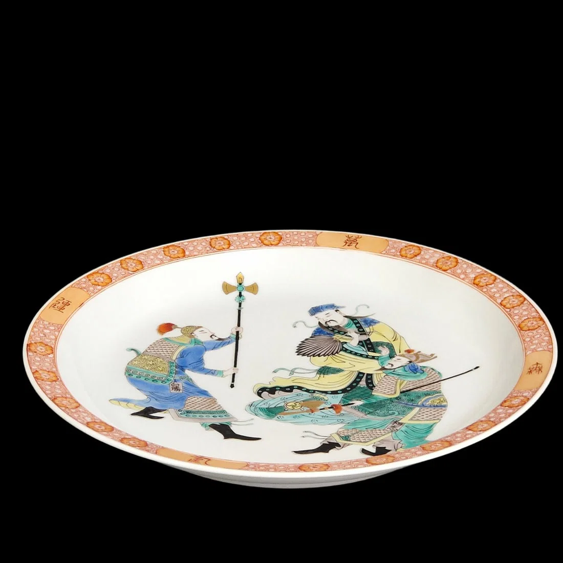 An Exquisite Wucai Character and Story Pattern Plate