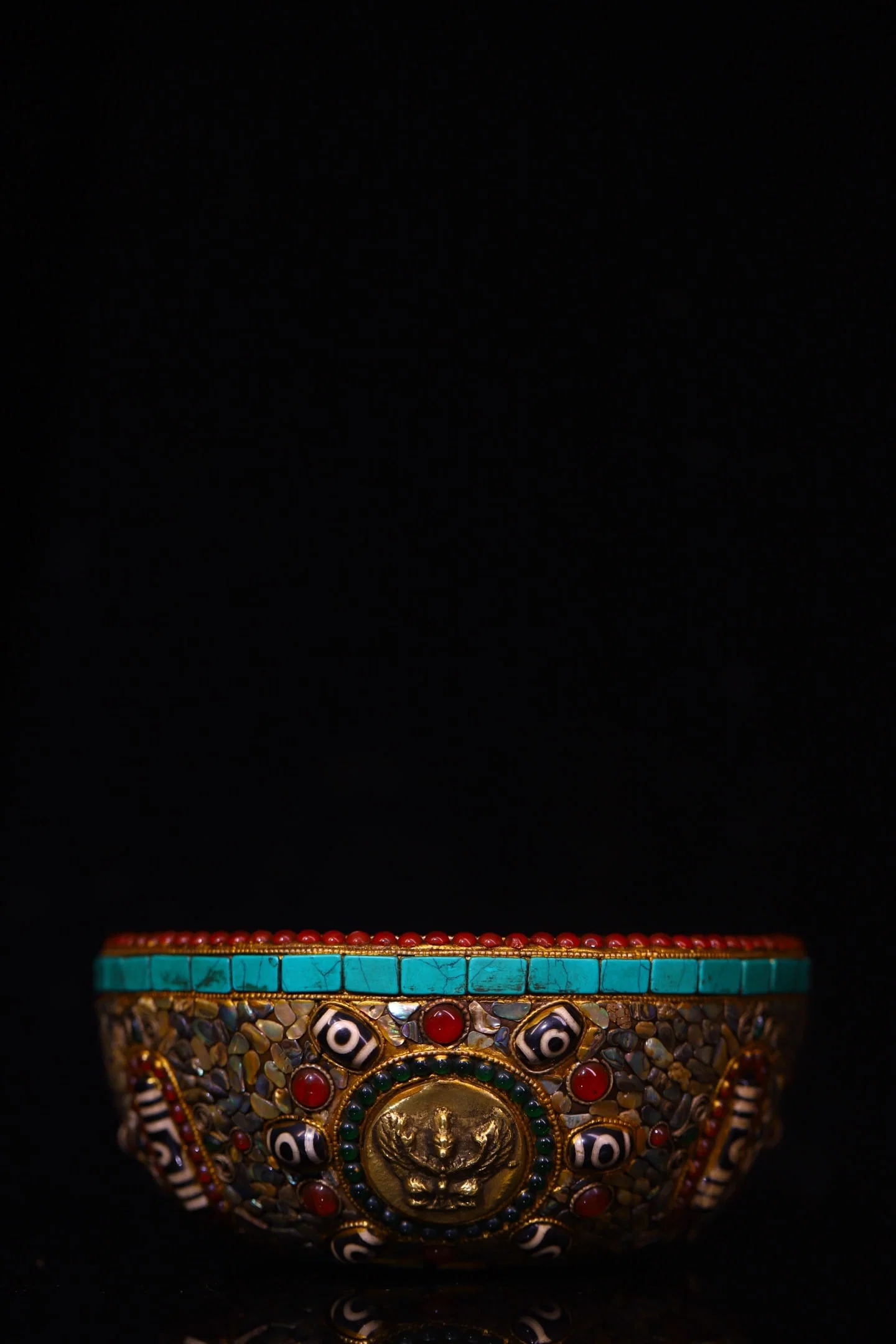 An Exquisite Yak bone Inlaid Gems Bowl