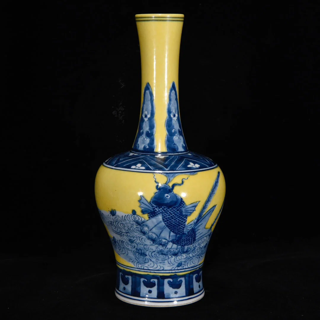An Exquisite Yellow Glazed Blue and White Lotus and Fish Pattern Vase