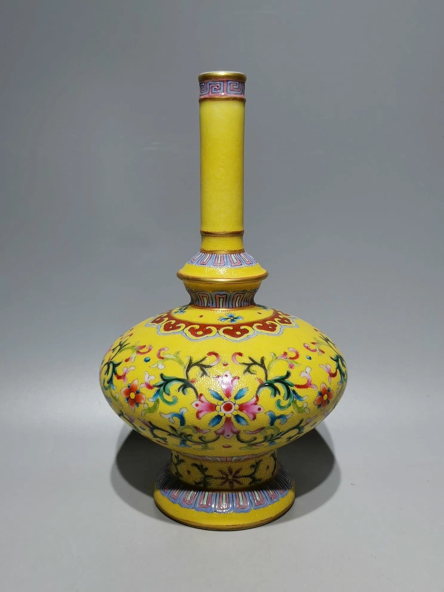 An Exquisite Yellow Ground Famille-Rose Lotus Pattern Vase