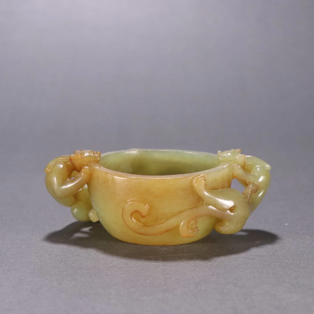 An Exquisite Yellow Jade Chi-Dragon Pattern Water Pot