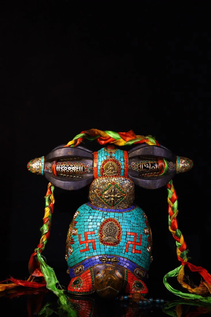 An Exquisite Yun Stone Inlaid Gems Auspicious Beast Ornament