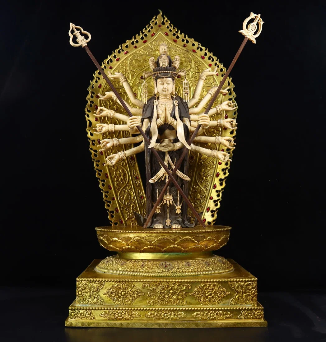 An Exquisite Zitanwood Inlaid Gilt Bronze Statue of Thousand-hand Guanyin Ornament