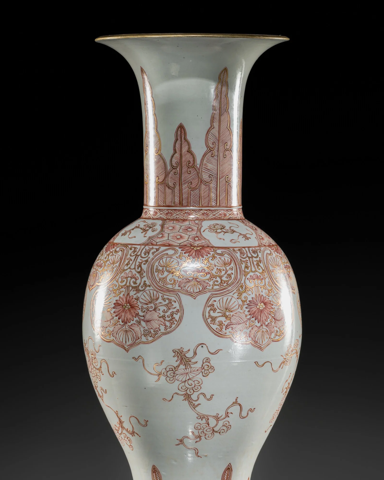 AN IRON-RED AND GILT-DECORATED 'PHOENIX-TAIL' PALACE VASE, YENYEN, KANGXI PERIOD