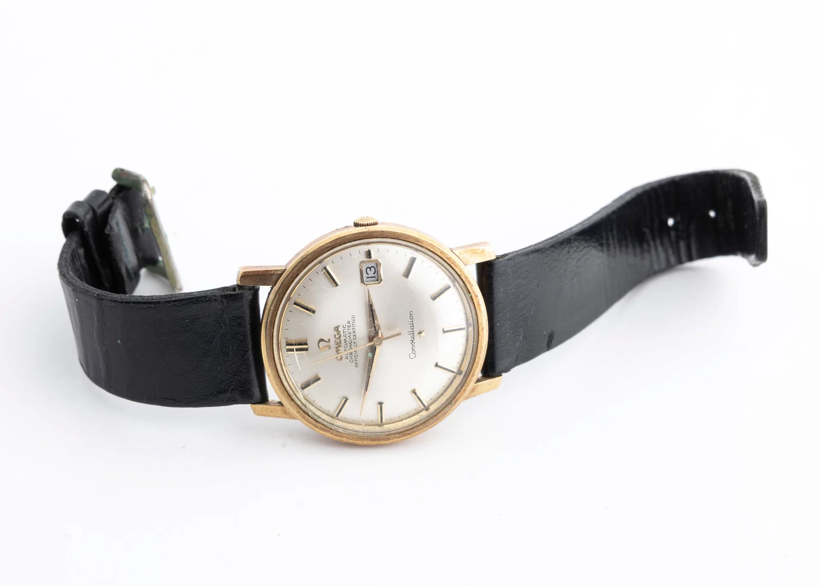 AN OMEGA CONSTELLATION AUTOMATIC CHRONOMETER 18K WATCH