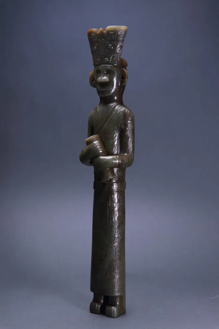 ANCIENT JADE STANDING FIGURE STATUE