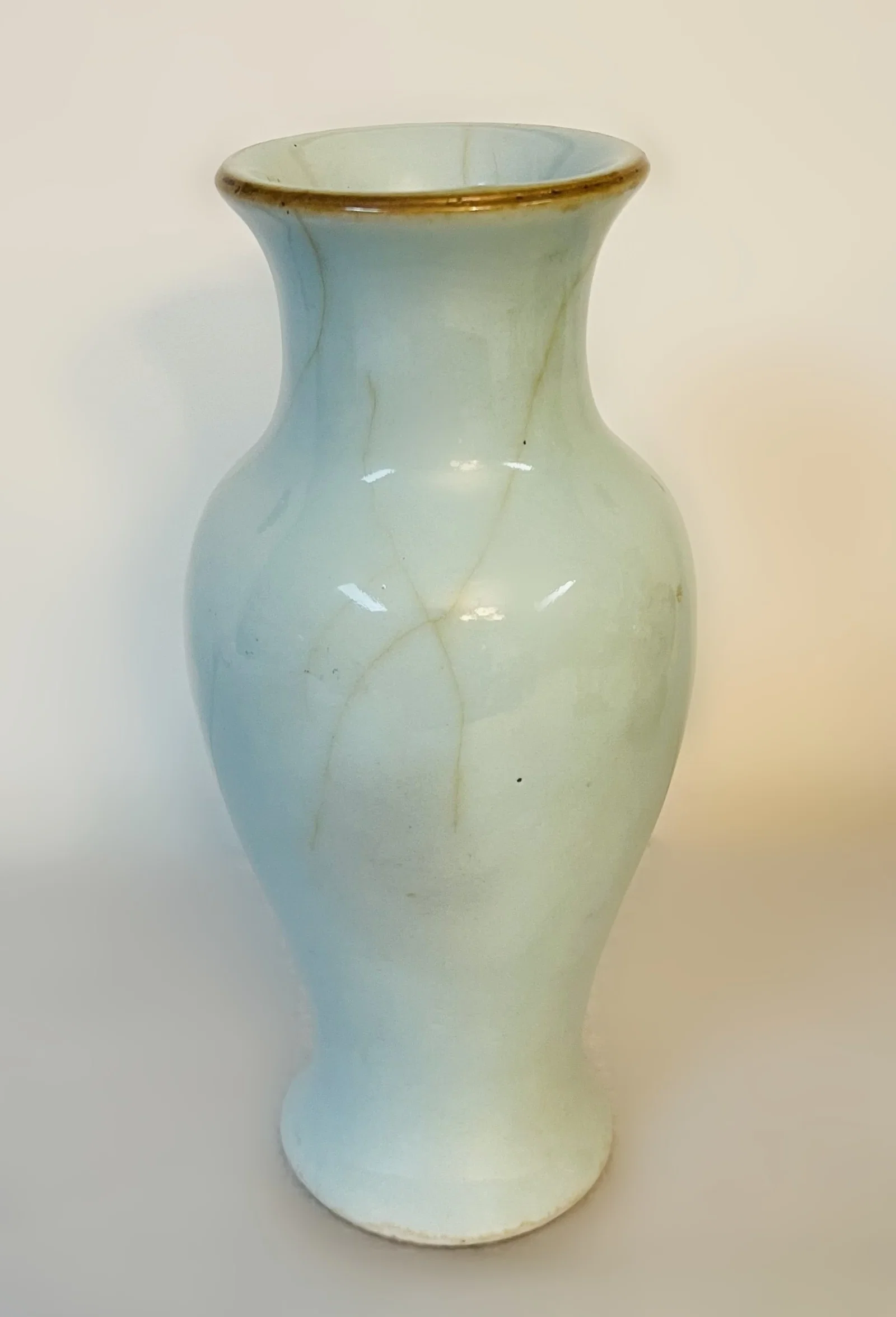 ANTIQUE CHINESE QING DYNASTY 18TH CENTURY GUAN TYPE BALUSTER VASE