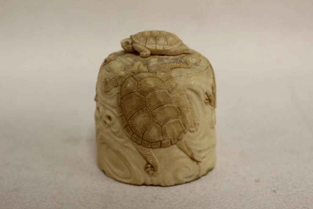 Antique Fine Japanese Bone Carved Miniature Container/Box