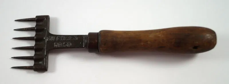 Antique Gilchrist No. 50 Cast Iron Ice Scraper Tool