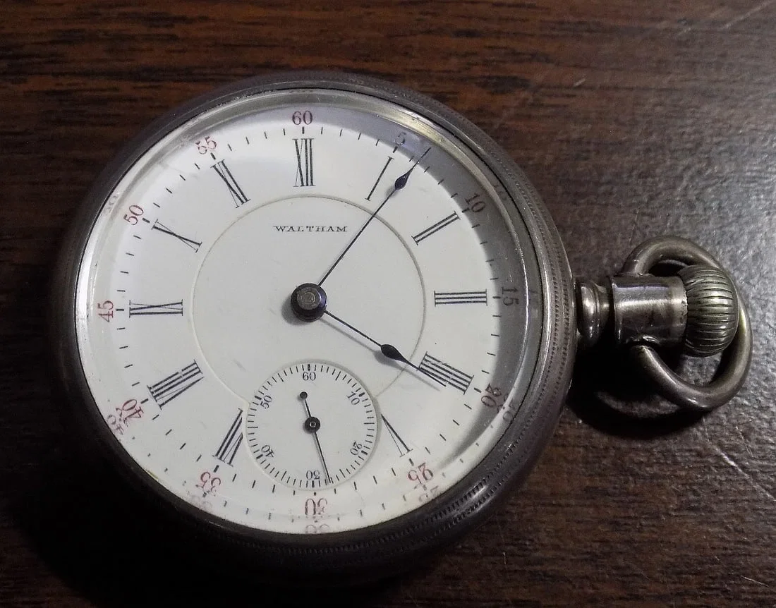 Antique Waltham Model 1883 P. S. Bartlett 17 jewel pocket watch with train on back