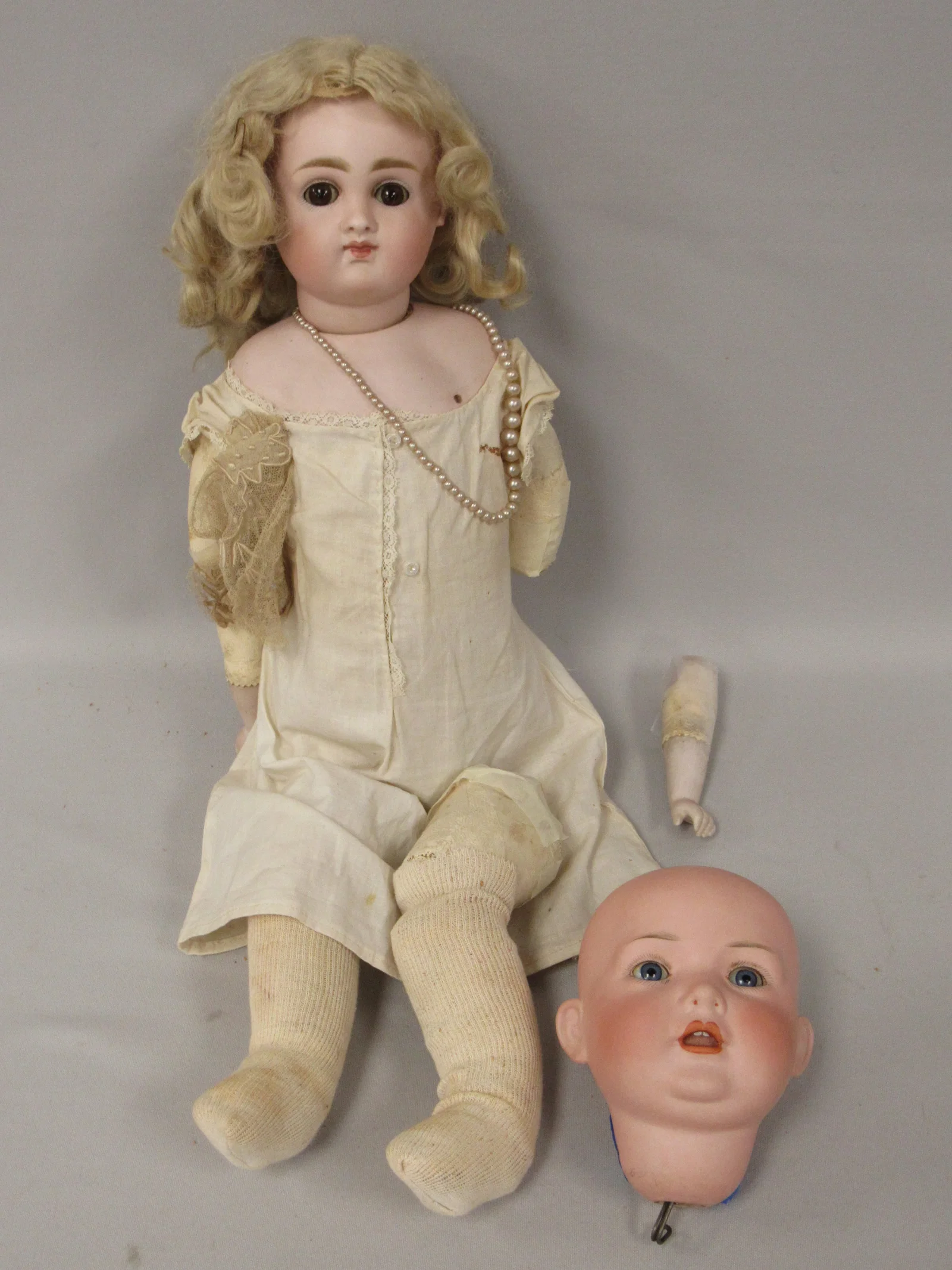 BAHR & PROSCHILD HEAD: