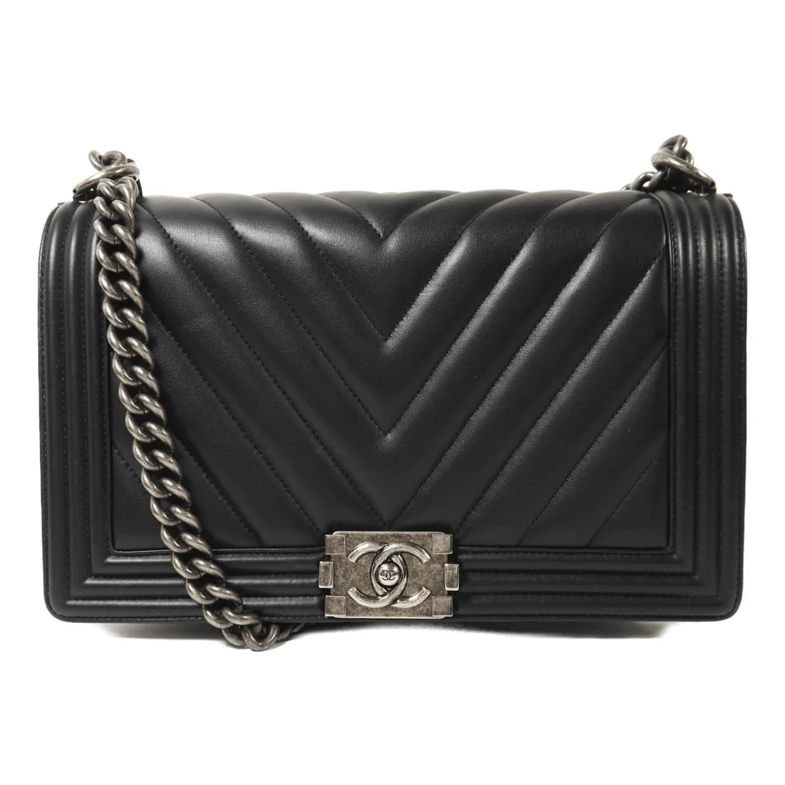 Black Calfskin CHANEL Boy 28 Chain Shoulder Bag A92193 Silver Hardware