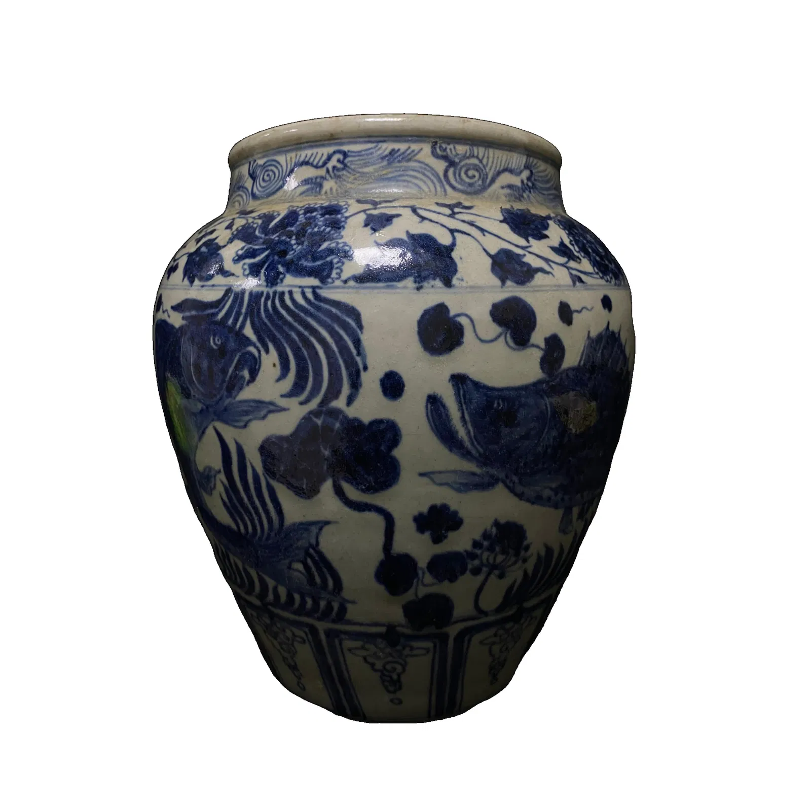 Blue and white porcelain jar with fish and algae pattern