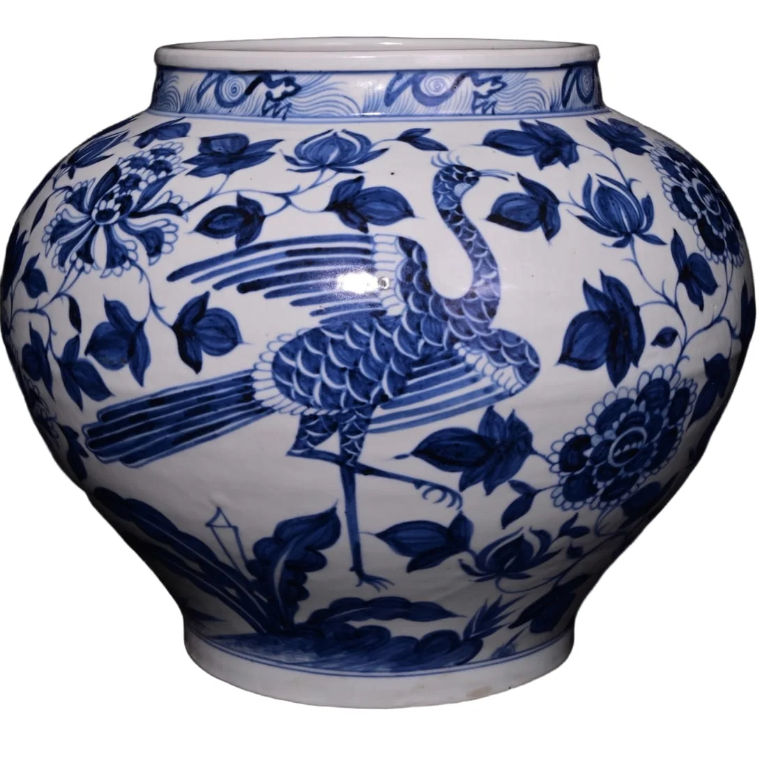 Blue and white porcelain peacock pattern jar
